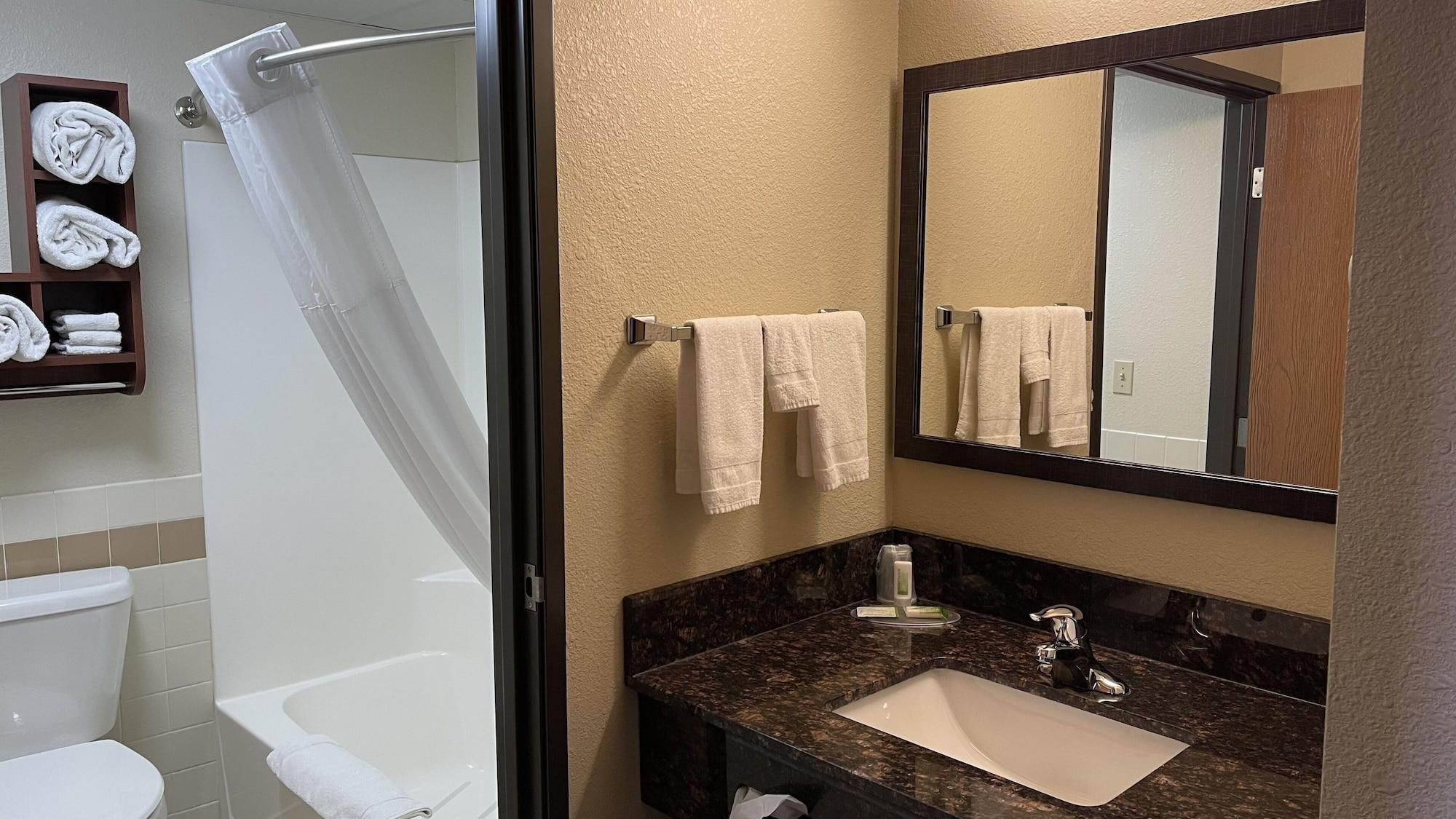 Americinn By Wyndham ניו לונדון מראה חיצוני תמונה