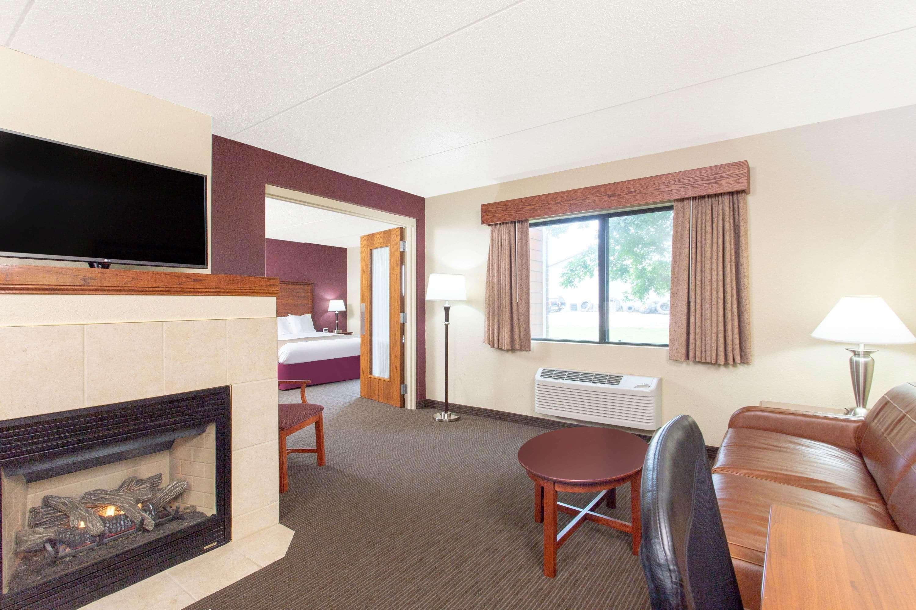 Americinn By Wyndham ניו לונדון מראה חיצוני תמונה
