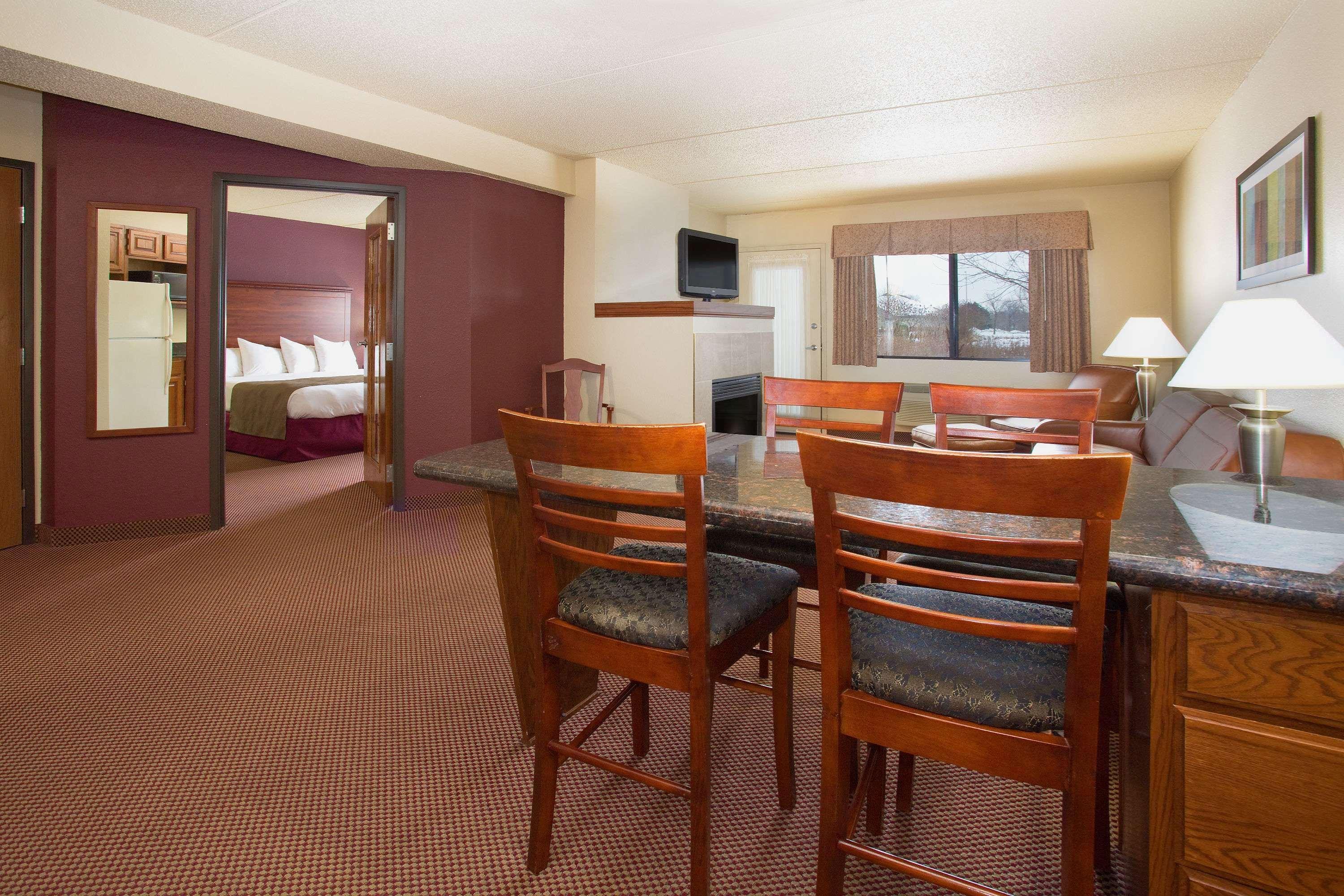 Americinn By Wyndham ניו לונדון מראה חיצוני תמונה