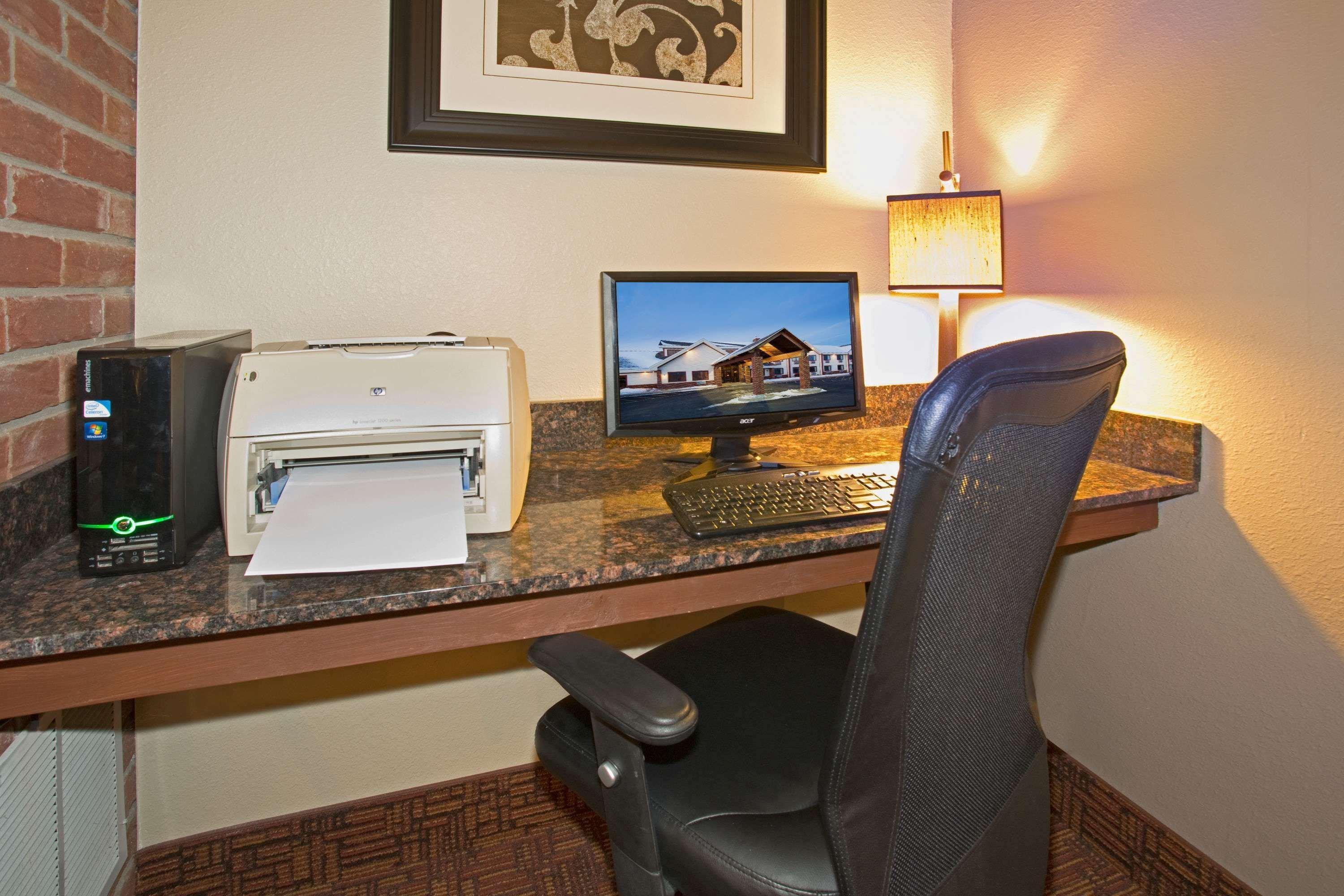 Americinn By Wyndham ניו לונדון מראה חיצוני תמונה