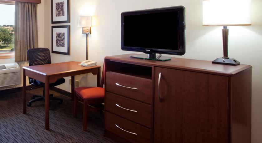 Americinn By Wyndham ניו לונדון חדר תמונה